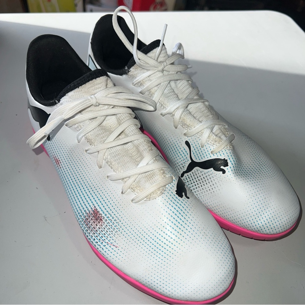 Puma Future7 Play White/Black Poison Pink Mn’s Sz 10 Indoor Soccer